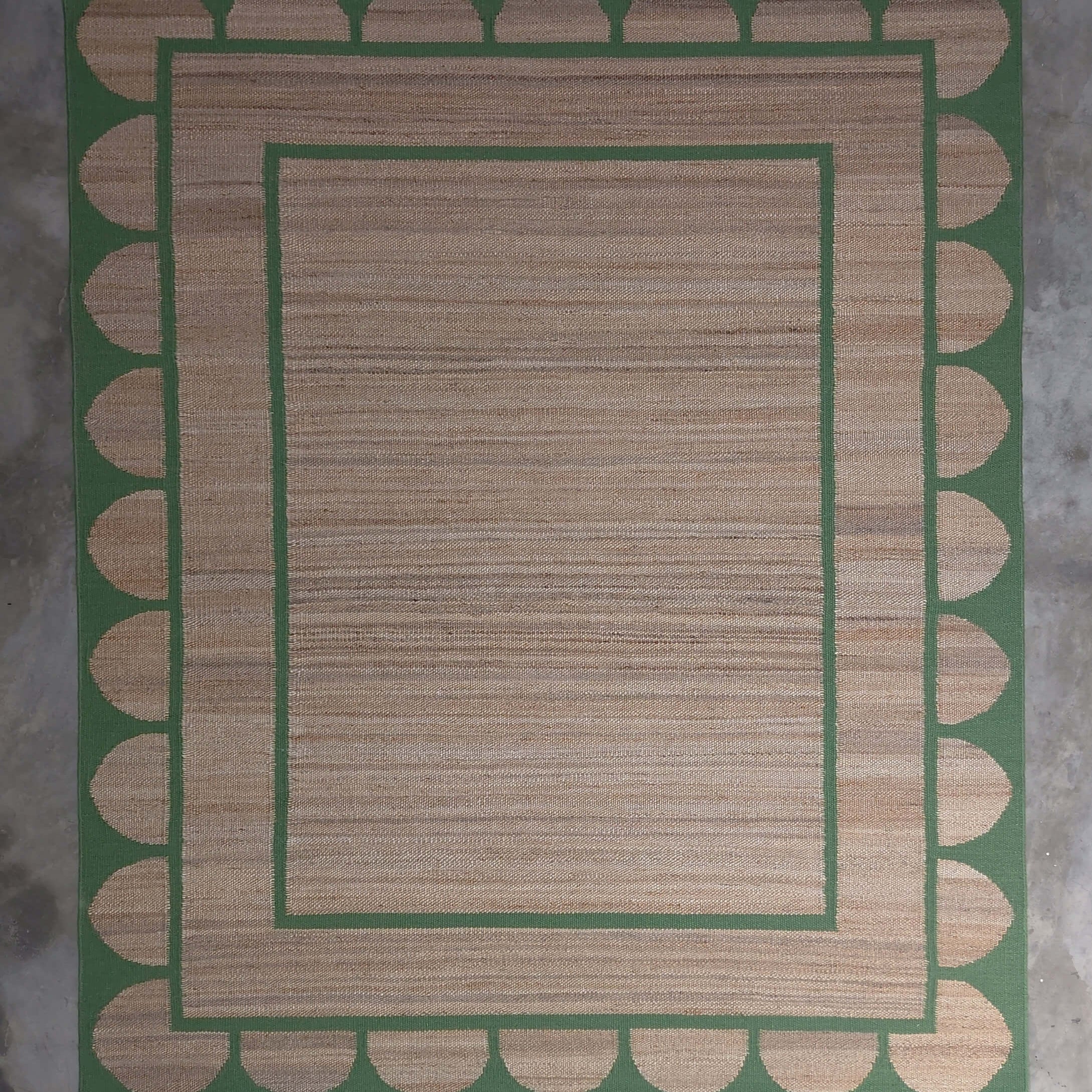 Boxed Scallop Rug