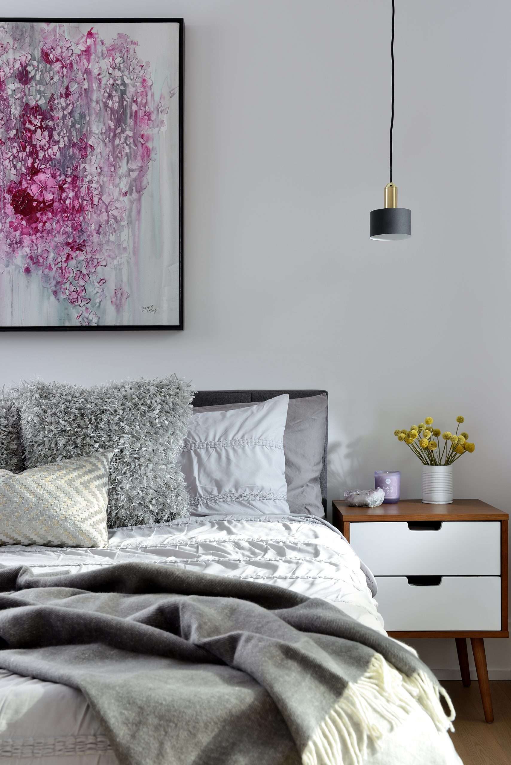 mid-century mid-century modern room designed by Homekin