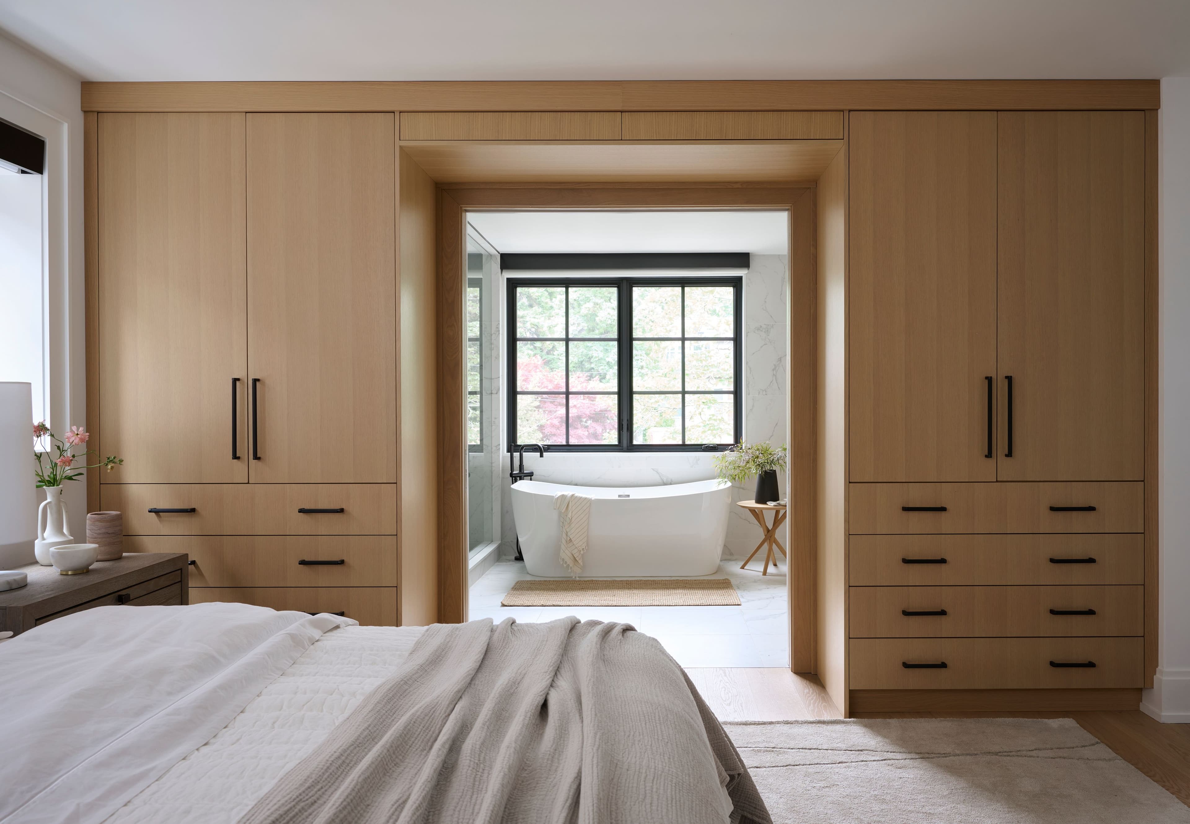 scandinavian, transitional bedroom designed by Homekin