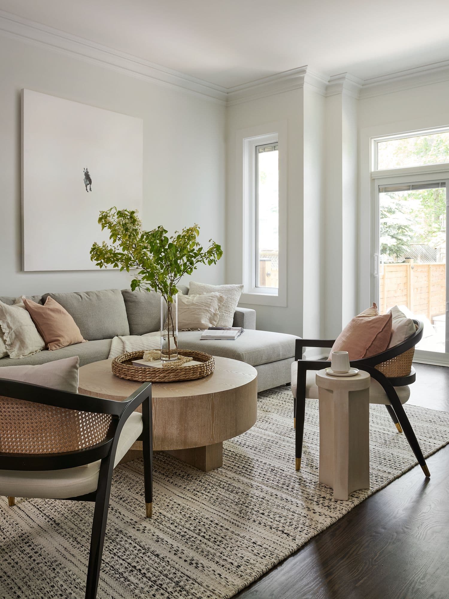 mid-century mid-century modern room designed by Homekin