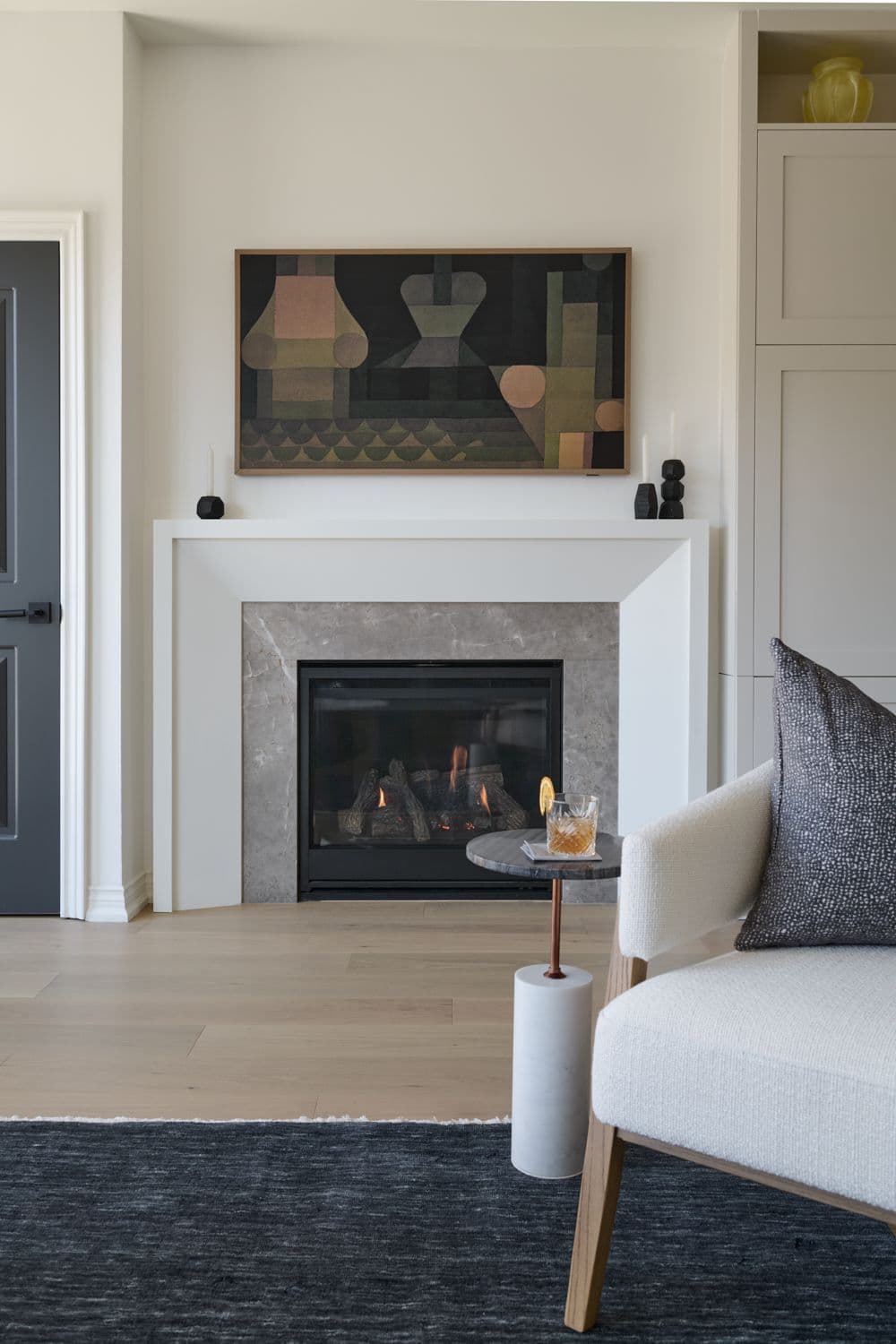 mid-century mid-century modern room designed by Homekin