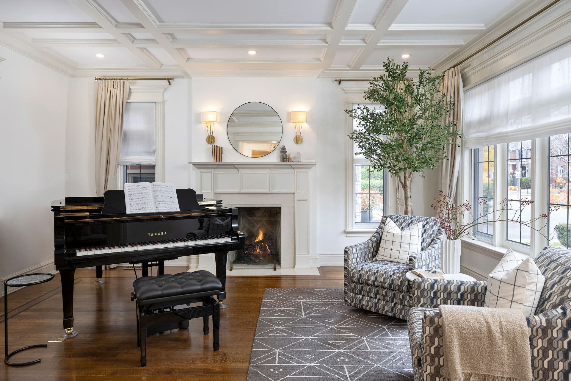 traditional traditional room designed by Homekin