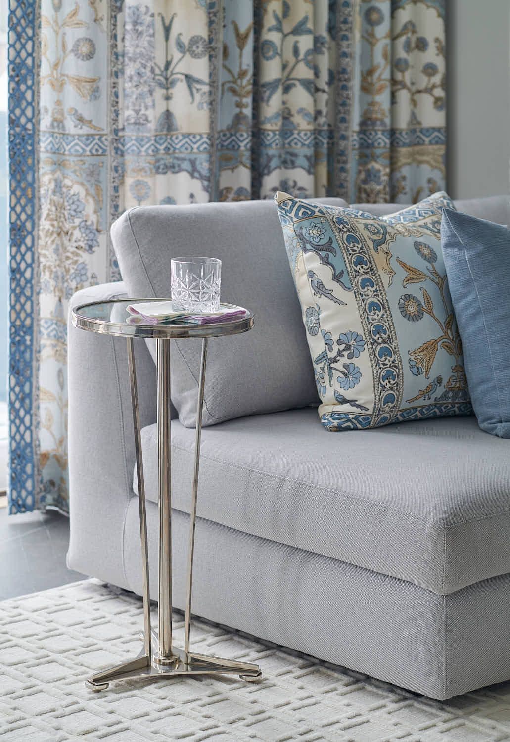 traditional, transitional traditional room designed by Homekin